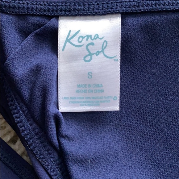 Bathing suit - Picture 5 of 5